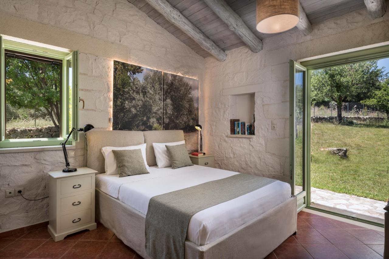 Boutique Villa Petra Amanda Heated Pool Optional Fílippos エクステリア 写真
