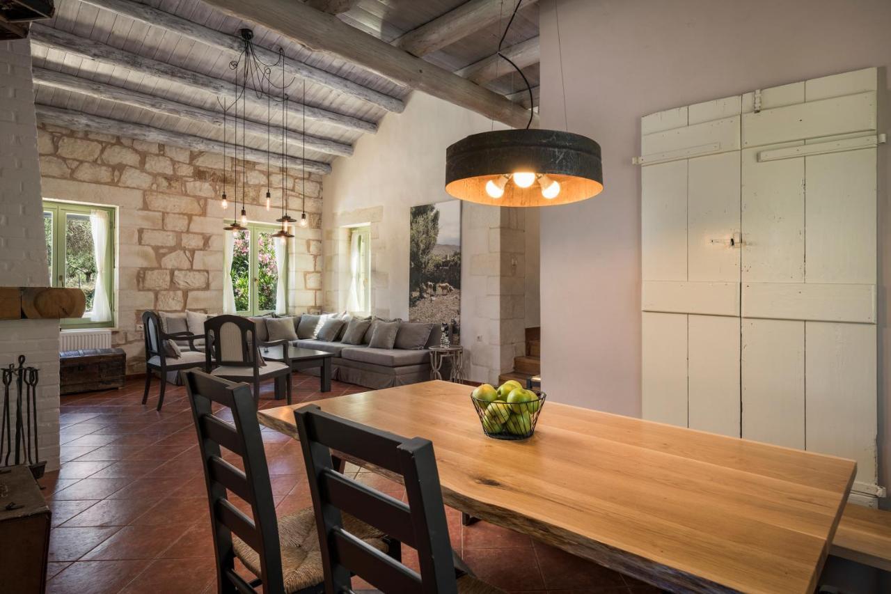 Boutique Villa Petra Amanda Heated Pool Optional Fílippos エクステリア 写真