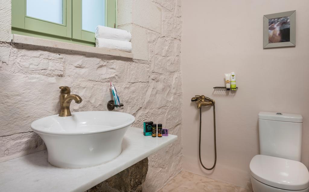 Boutique Villa Petra Amanda Heated Pool Optional Fílippos エクステリア 写真